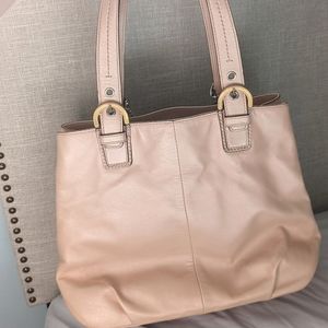 👛 coach • north south leather soho shoulder bag